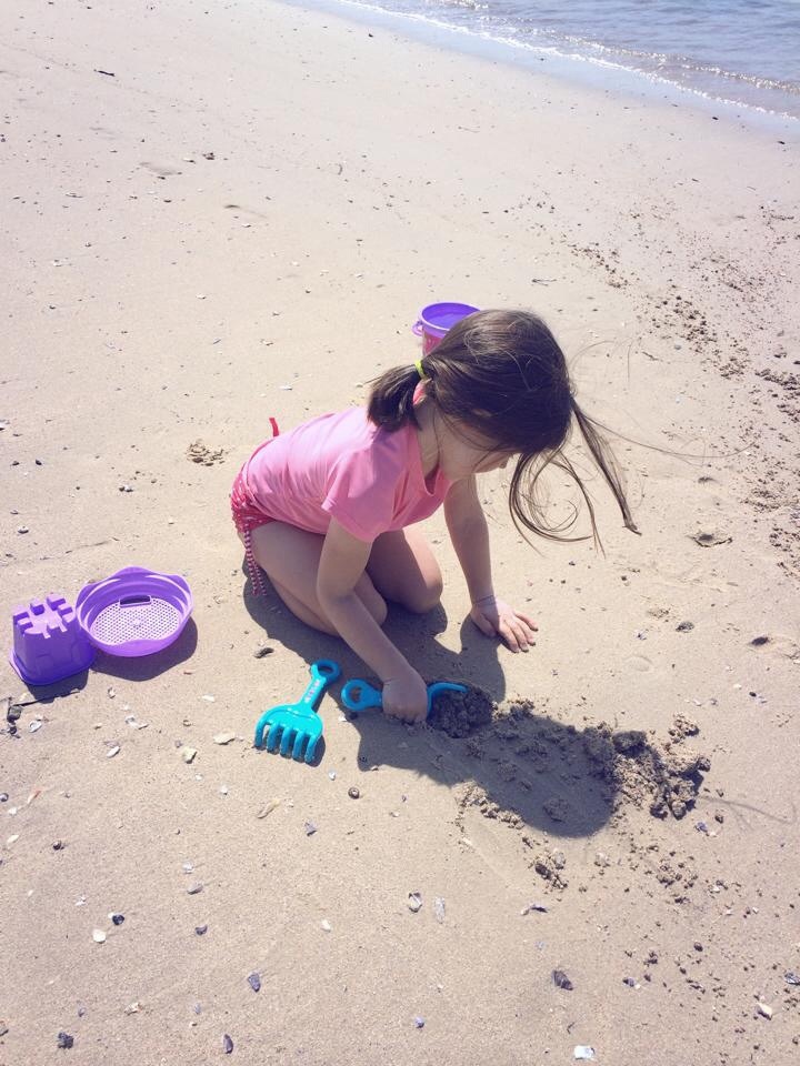 Botany Bay: Build a sandcastle at the beach with a moat