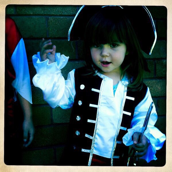 Pirate Adventures : A Day of Hearty Fun & Dress-Ups