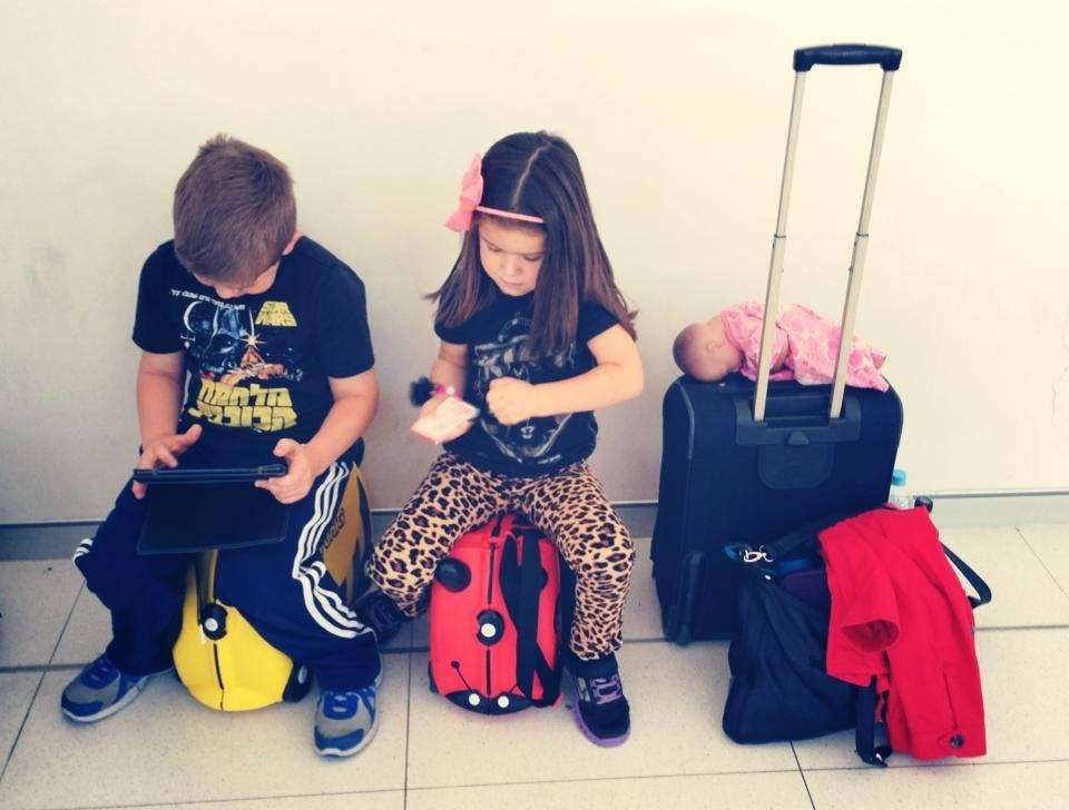 Travelling with Kids : Top Tips to Make Travel a Thrilling and Happy Adventure for Everyone