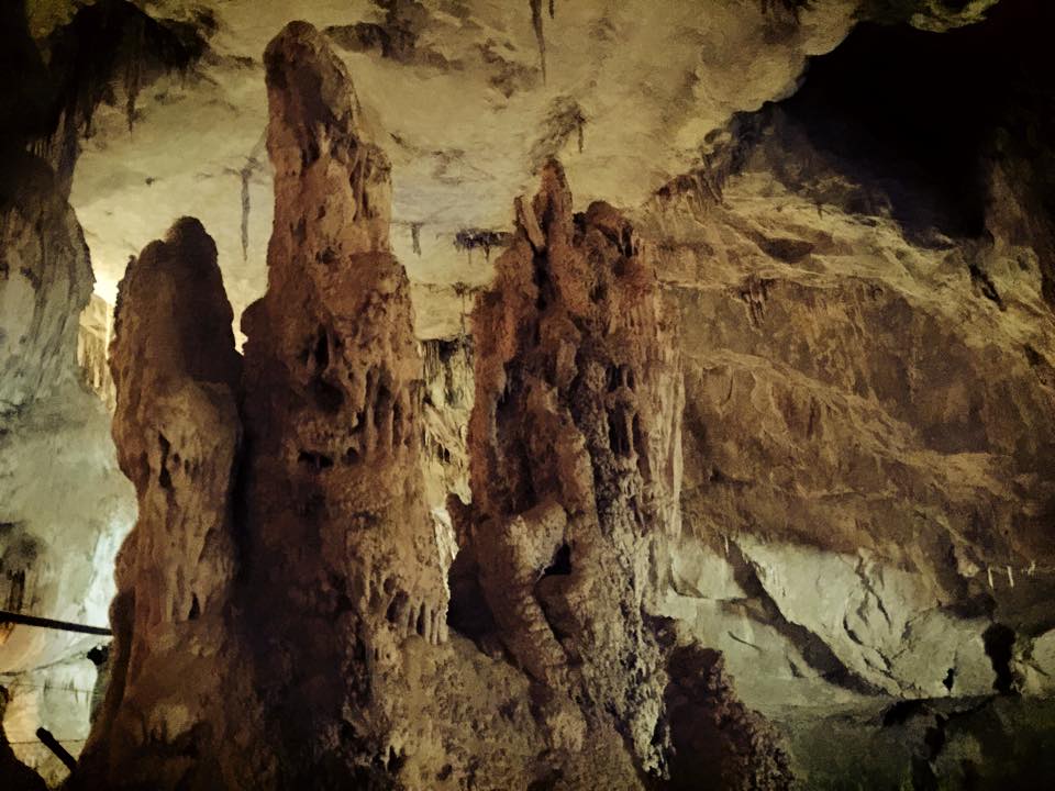 Abercrombie Caves with Kids : In the Footsteps of the Ribbon Gang Bushrangers