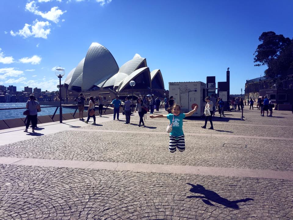 DINOSAUR ZOO - A Visit to the Sydney Opera House with Kids 3