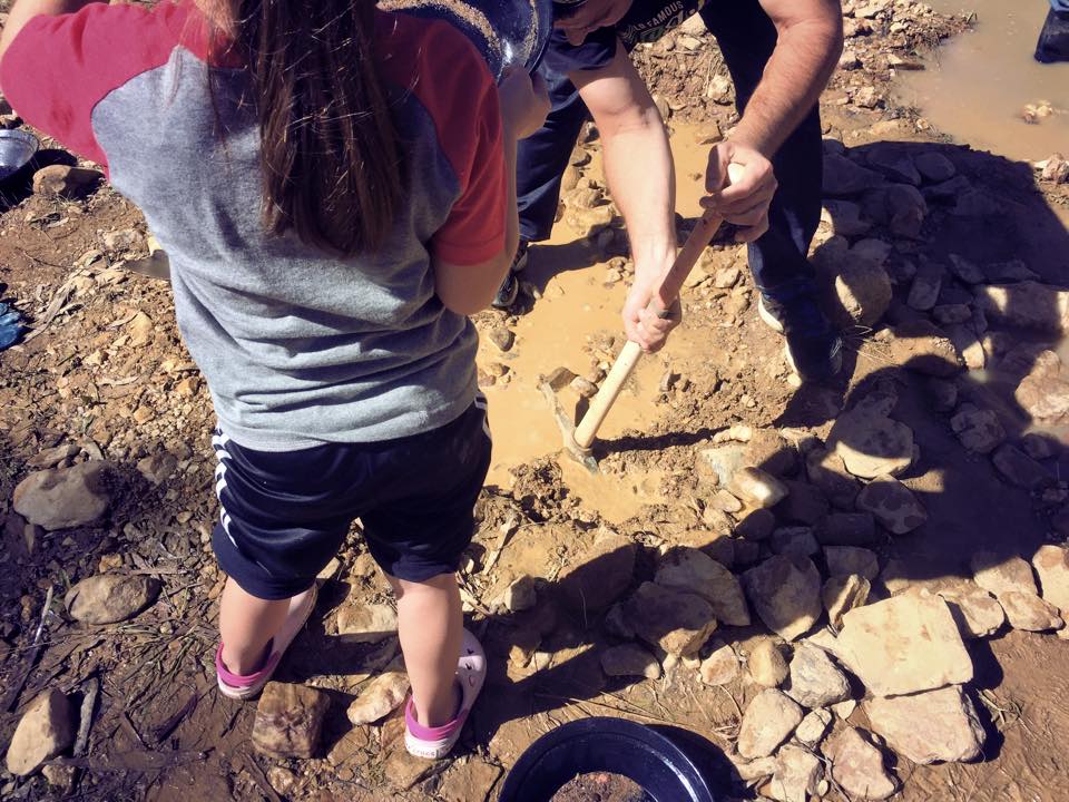 Gold Panning : A Trip to Hill End for a Little Prospecting