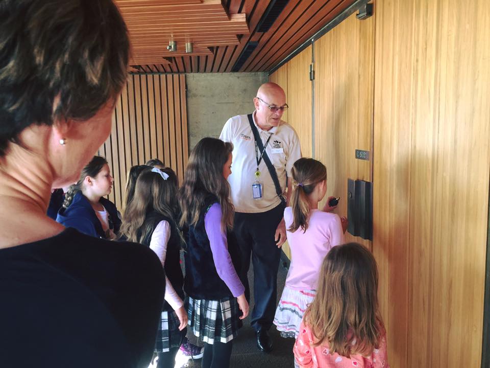The Sydney Opera House Junior Tour : Introducing the Newest Junior Expert