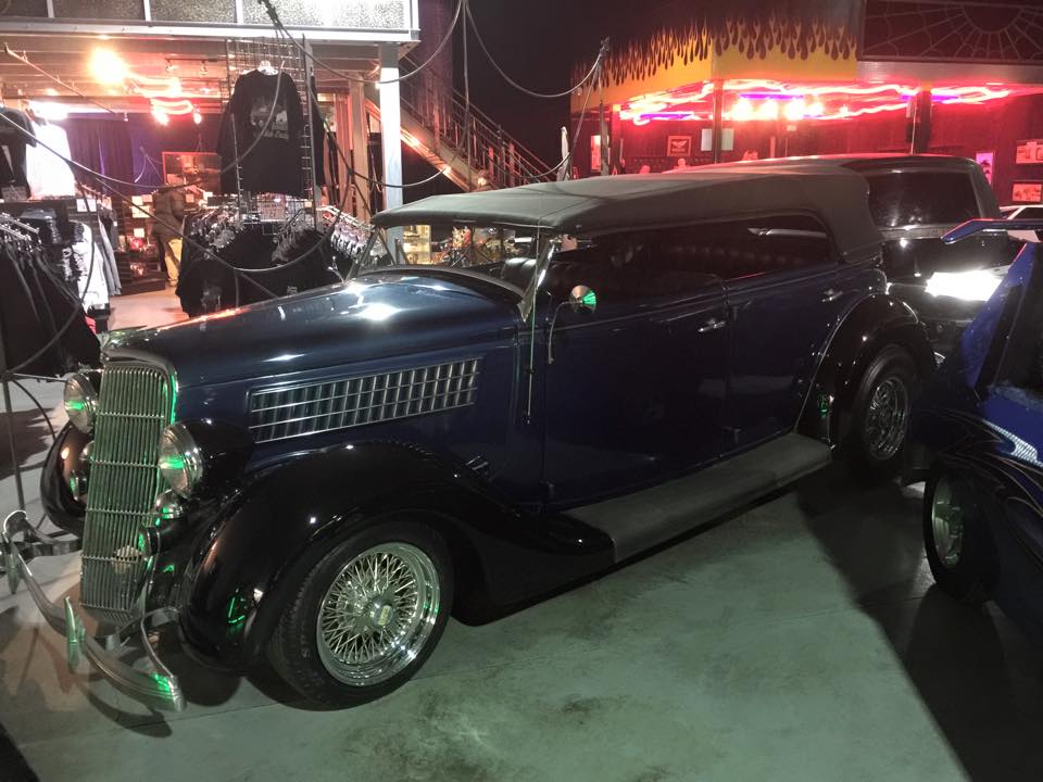 Count's Kustoms : Counting Cars With Kids In Las Vegas