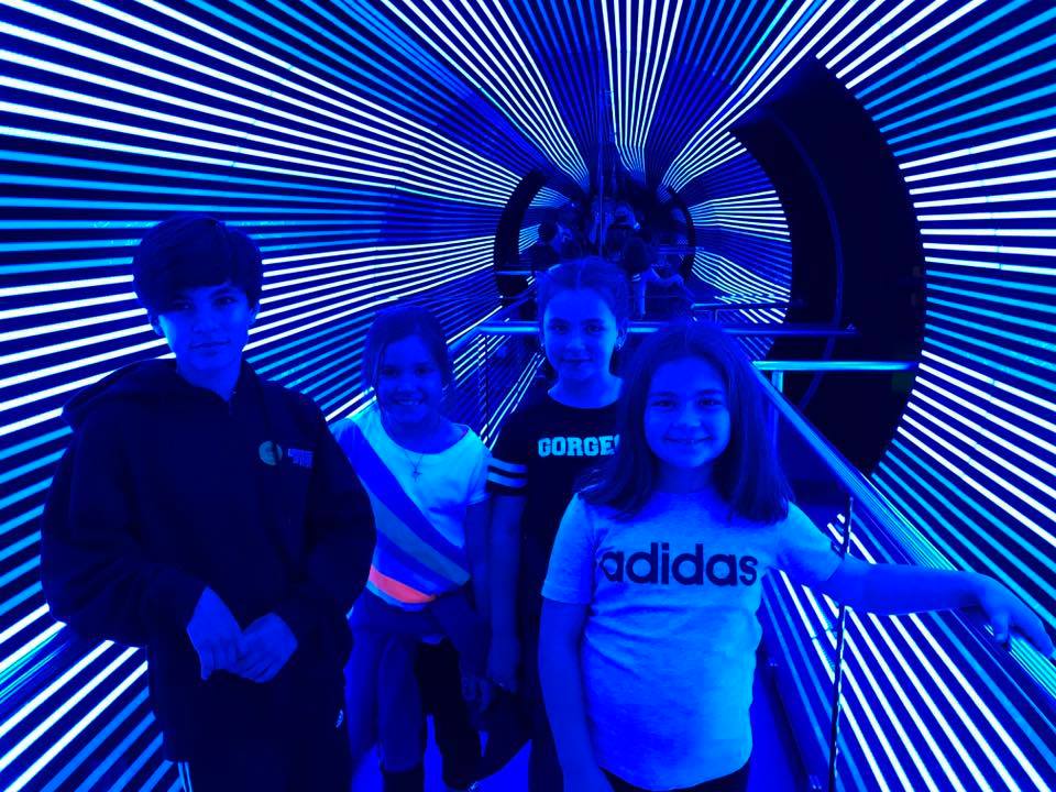 Questacon : Exploring The National Science and Technology Centre with Kids