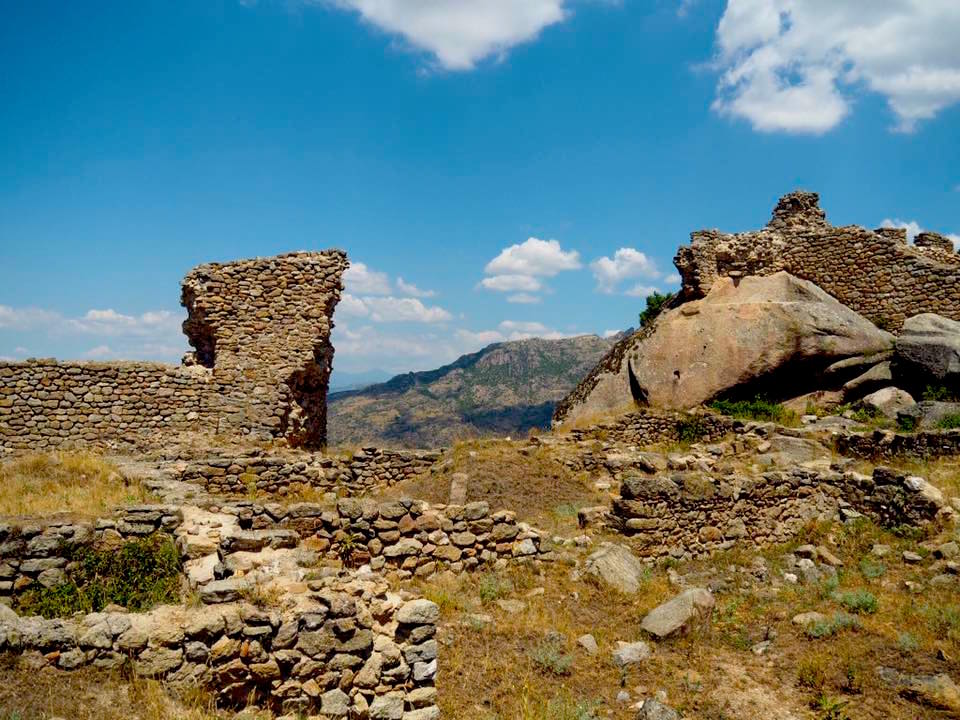 Markovi Kuli : Marko's Towers with Kids - Prilep Macedonia