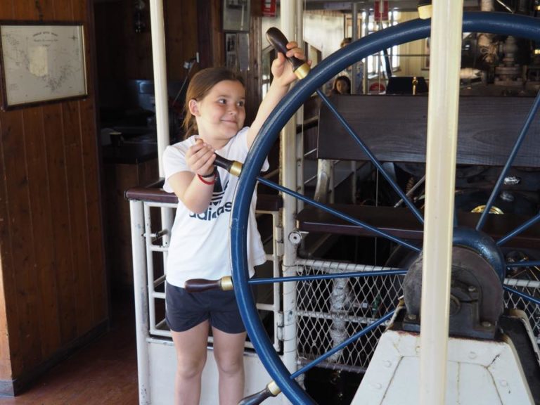 Echuca Paddle Steamer Adventures Murray River Cruises The Kid