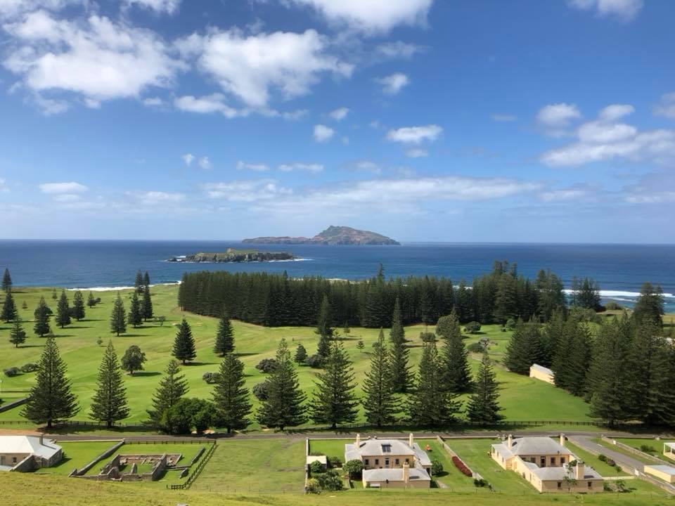 Holidays on Norfolk Island : Weather, Accommodation and Flights